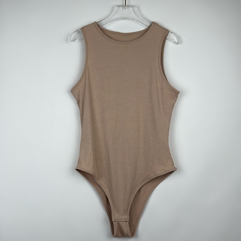 Milumia Tan Sleeveless Racerback Ribbed Bodysuit  Size Large - Picture 5 of 9